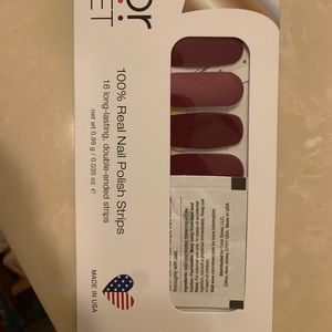 Color Street- Venetian velvet